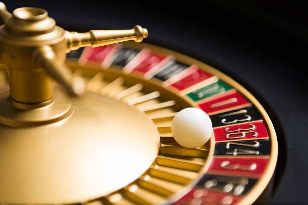 Winning combination and payout display